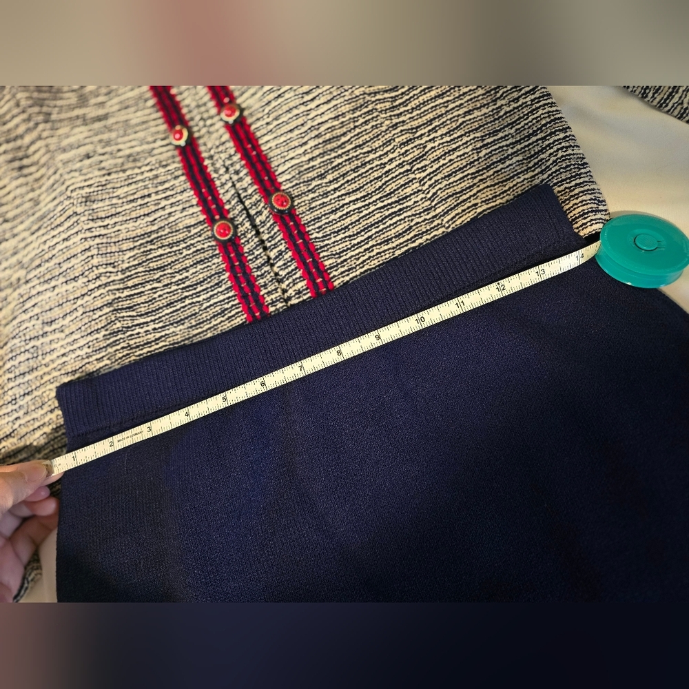 St.John Knit Jacket Set Up - Picture 12 of 15